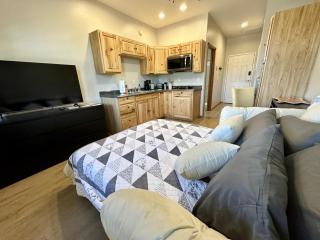 Bison Bungalow Suite on top of the AZ White Mountains - Overgaard - 7
