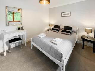 St, Fergus - - 3