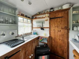 Up At The Barn - Brede - 8