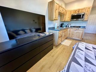 Balcony views, wild mustangs nearby, forest edge by Vacation Your Way - 5