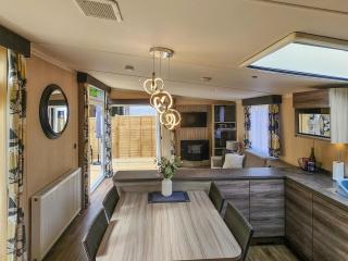 Pigeon Coo Lodge - Shalfleet - 9