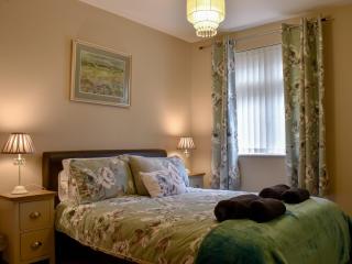 Little Oaks - Whitby - 3