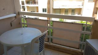 Calm Flat - Cannes - 1