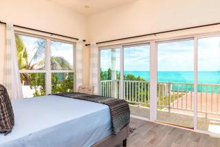 Get Ready for Ocean Views, Pool, and Beach Fun - Providenciales - 1