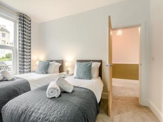 Uk41640 - Cleveland House - Whitby - 4