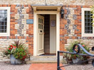 Dulcie Cottage - Benson - 9