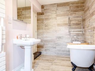 Claysun House - Whitecroft - 3
