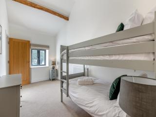Martingale - Uk47945 - Oswestry - 2