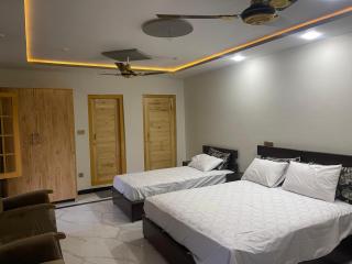 The HillTown Resort Second Branch - - 0