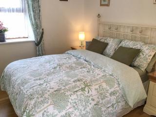 Whitney Cottage - Broadway - 3