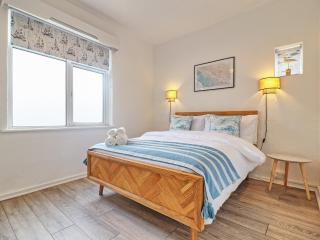 High View House - Walton-on-the-Naze - 2