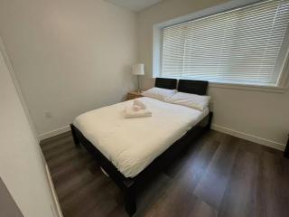Bright and Cozy Home in Quiet Neighborhood - Vancouver - 3