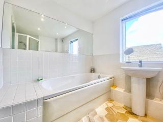 Linnet Cottage - Somerford Keynes - 4