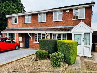 Luxe 2 Bedroom House Derby City - Derby - 9