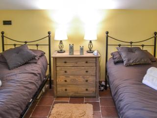 Bradcar Farm Cottage - Snetterton - 4