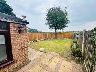 Luxe 2 Bedroom House Derby City - Derby - 7