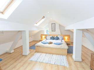 Greenlands Farmhouse - Barmby on the Moor - 1