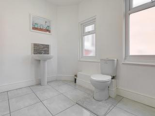 Sunnyside House - Blackpool - 5