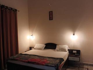 Hotel Regal Residency - 4
