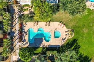 Serene Haven with Private Dipping Pool Walk to Town - Palm Desert - 2