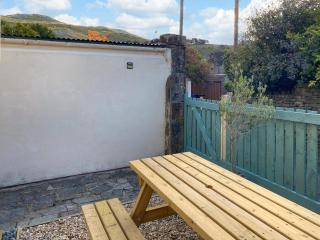 Roundabout Cottage - Settle - 7
