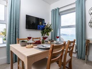 The Cliff Top, Torquay - Torquay - 4