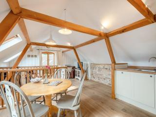 The Hay Barn - Ukc4135 - Arlingham - 9