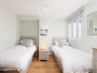 Coast View Apartment - Lyme Regis - 2