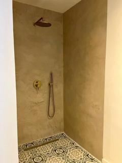 NEW Tropical Villa I Seaview I 5 min to Beach I 4BR - 8