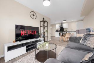 2 bed free parking Mcr apartment by City SuperHost - Manchester - 9