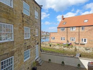 Sail Loft Apartment - Whitby - 2