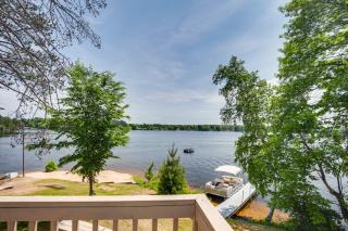 Lakefront Wisconsin Getaway with Kayak and Boat Dock! - - 8