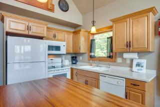 Lakefront Wisconsin Getaway with Kayak and Boat Dock! - - 3