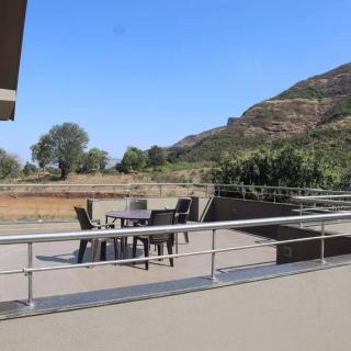 Mountain Shadow Resort - - 8