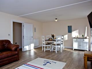 Orestone Garden Apartment - Dawlish - 4