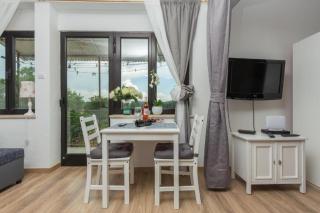 Apartments with parking spaces Rovinj - 24549 - 2
