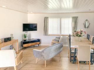 Twin Oaks - Fritton - 5