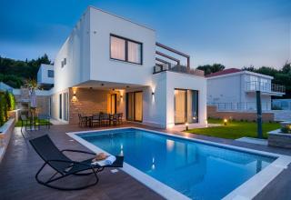 Seaside luxury villa with a swimming pool Okrug Gornji, Ciovo - 24340 - Trogir - 0