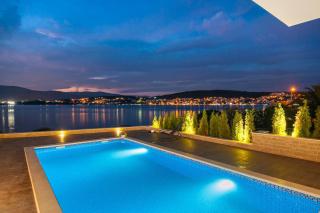 Seaside luxury villa with a swimming pool Okrug Gornji, Ciovo - 24340 - Trogir - 3