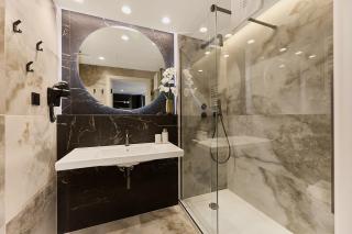Golden Hour Apartments- Loft H 214 - 4