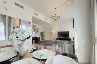 Stylish 1BR Cove Beach Access Al Reem Island - Abu Dhabi - 1