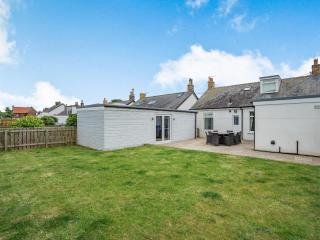 Captains Rest - Seahouses - 9