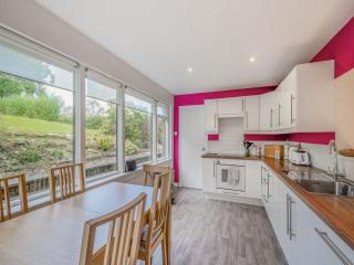 Auntie Sheilas Cottage - - 3