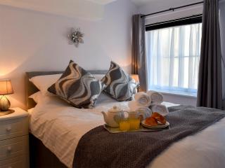 Garden View Apartment - Sneaton - 4