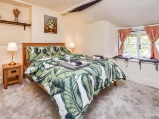 Snowdrop Cottage - - 2