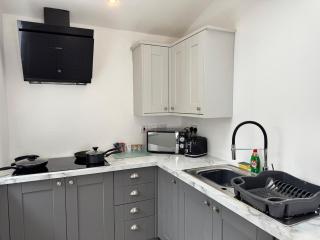6B 3Bath - Free Parking - TVs In EVERY Room - Liverpool - 7