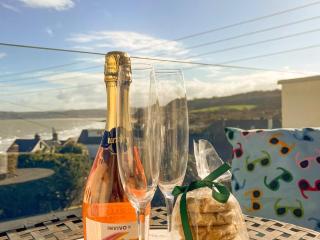 The Holiday House - Benllech - 7