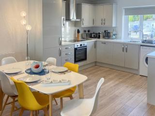 The Holiday House - Benllech - 6