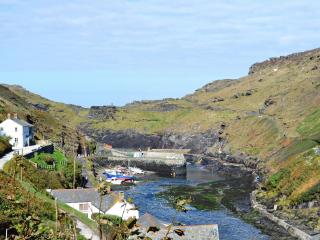 Round House - Uk12083 - Saint Endellion - 1