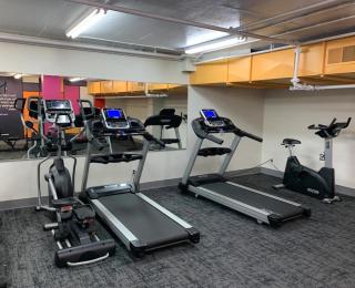 Downtown Two Bedroom, Modern & Cozy - Saskatoon - 2